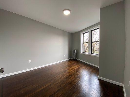 Building Photo - 1 bedroom in RIVERHEAD NY 11901