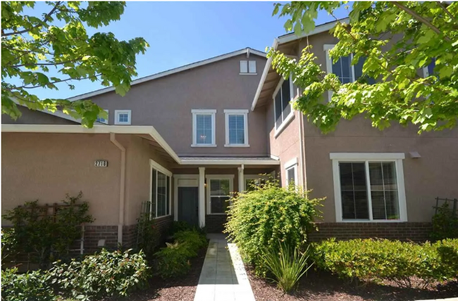 Primary Photo - COMING SOON-Charming 3 bedroom home -with ...