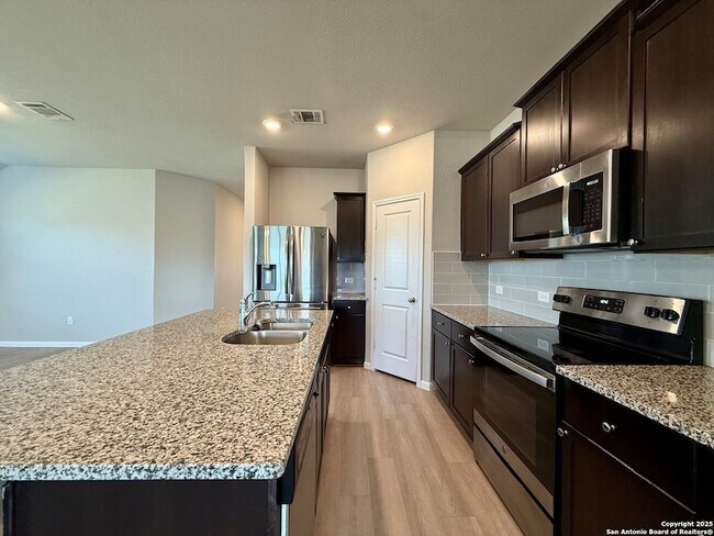 Building Photo - 8127 Glasgow Dr