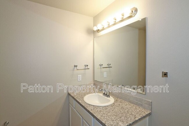 Building Photo - 7717 Bellamy Dr