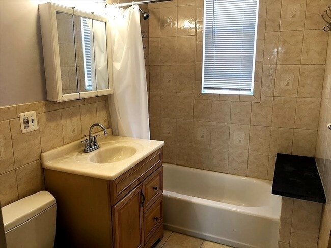 Building Photo - 28 Litchfield St