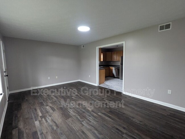 Building Photo - 103 Kenilworth Ct