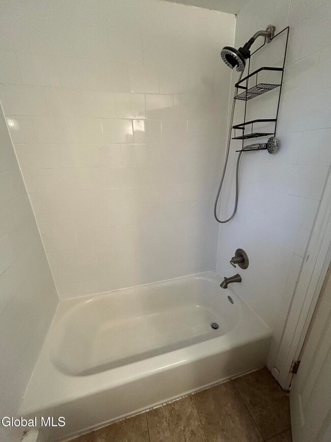 Building Photo - 6 Davis Ave