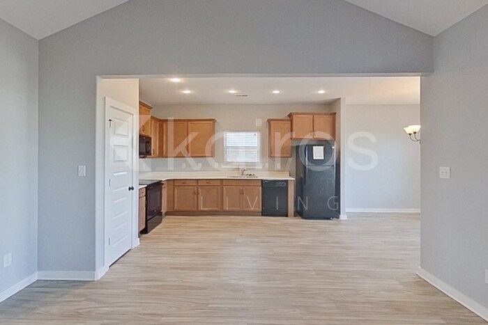 Building Photo - 26159 Valley Ridge Road