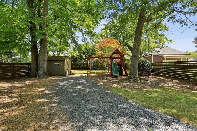 Building Photo - 213 Murray Hill Ave NE