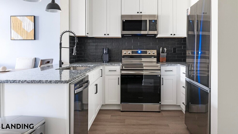 Building Photo - 49 Boulevard SE