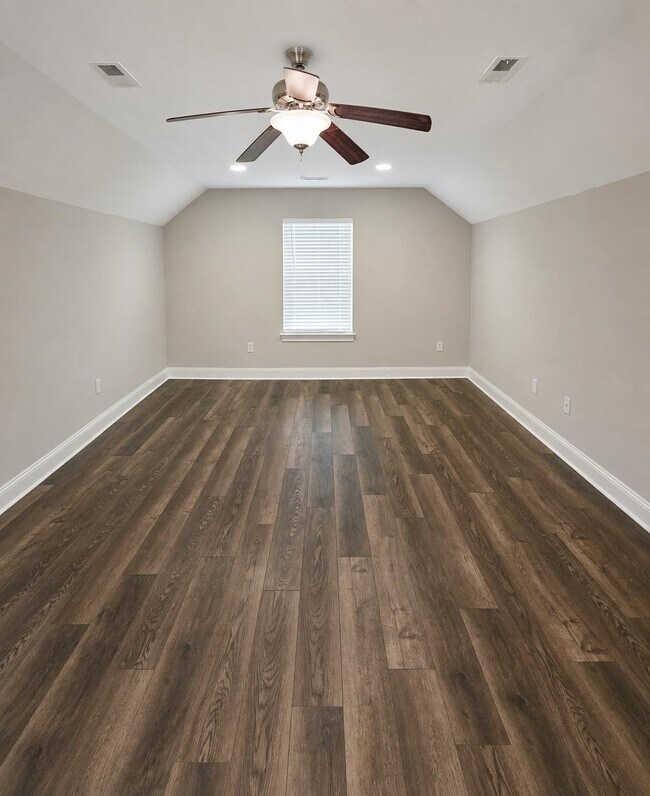 Building Photo - 9181 Abingdon Dr
