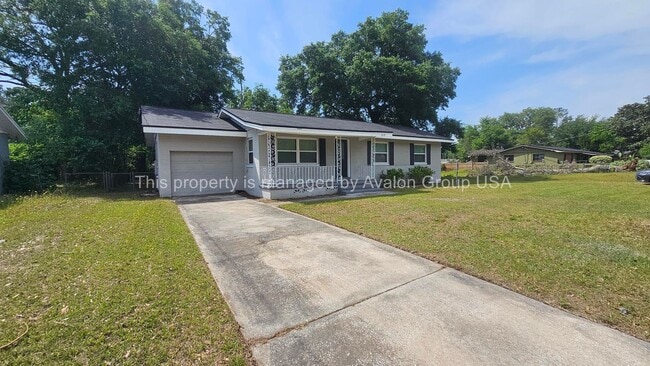 Building Photo - 3018 Donna Dr