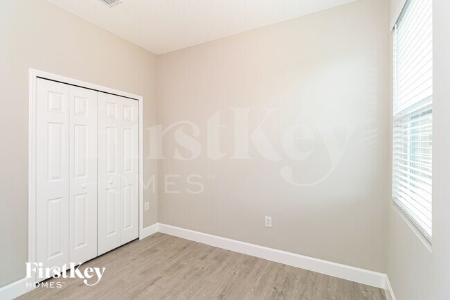 Building Photo - 1200 Cogan Dr
