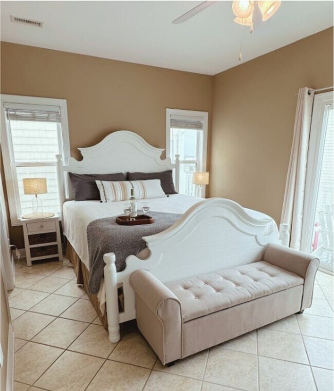 Building Photo - 306 Sea Star Cir