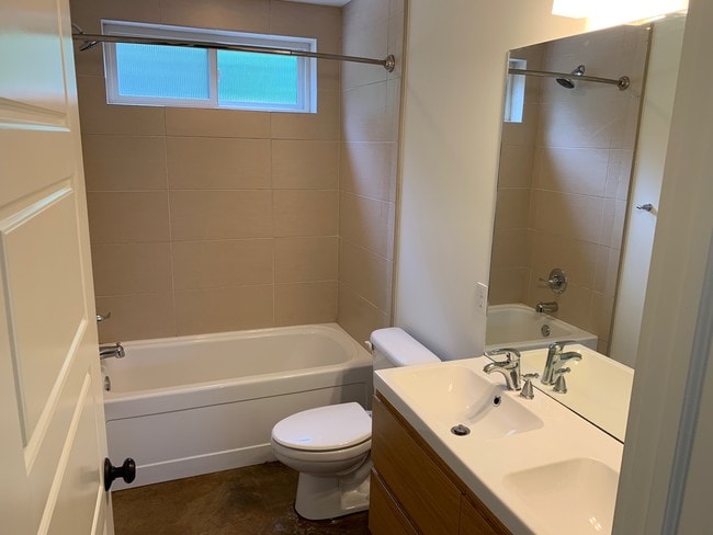 Building Photo - 420 S Church Ave