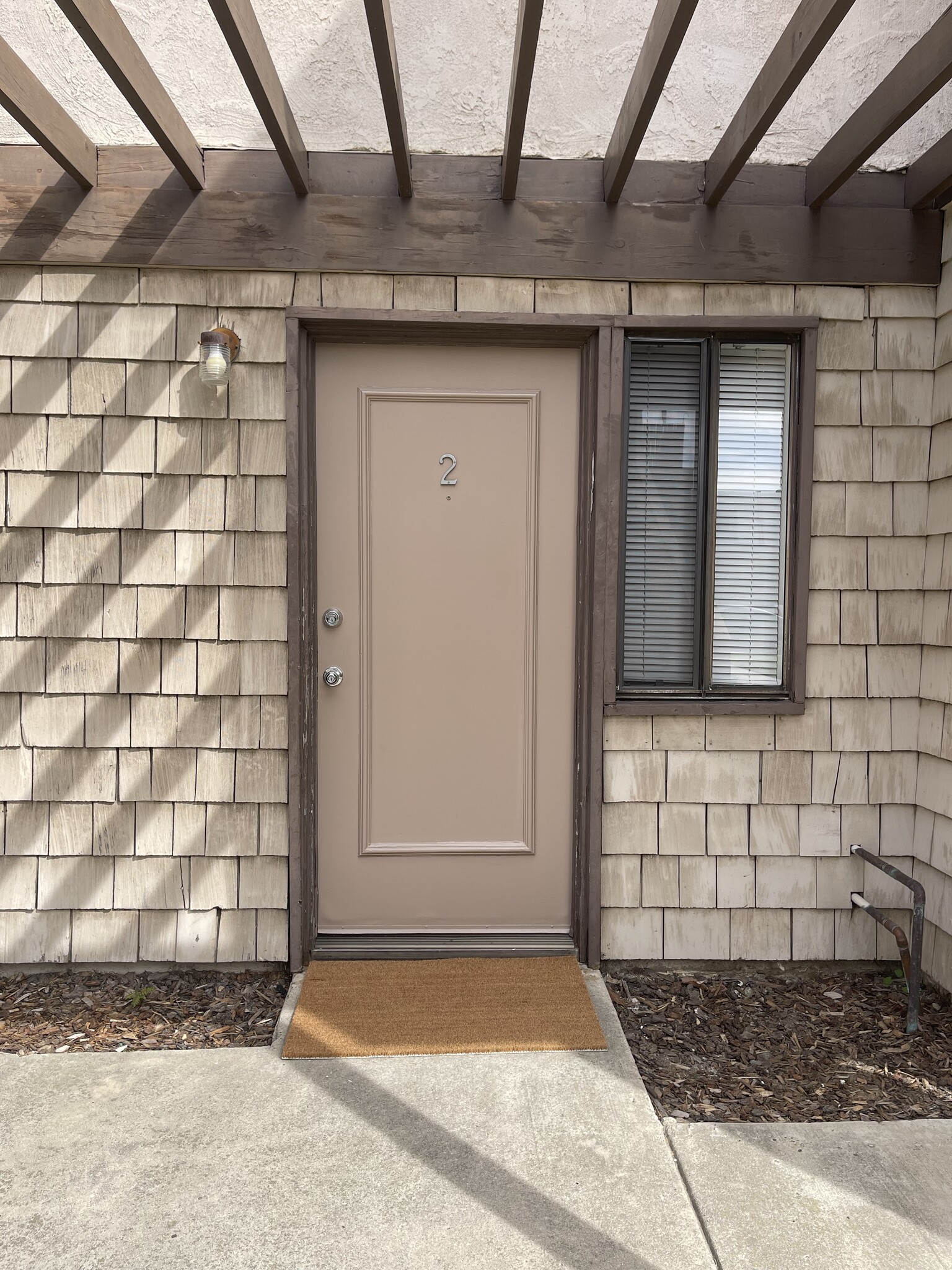 Front door. - 16622 Jib Cir