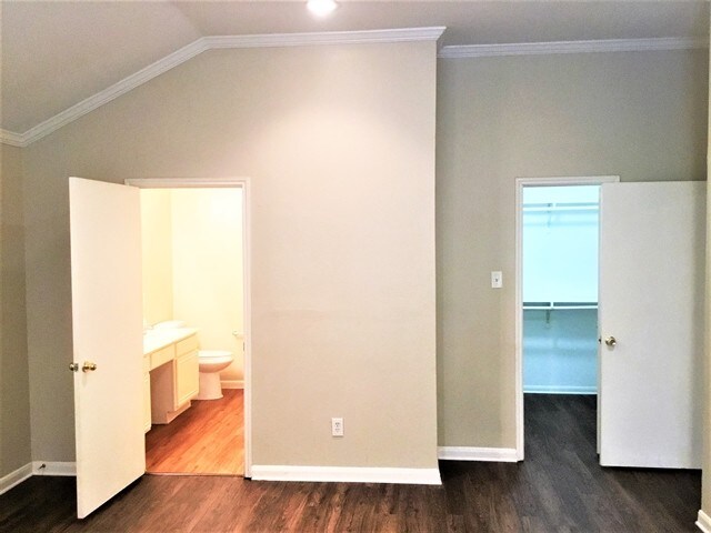 Building Photo - 2811 Copra Ln