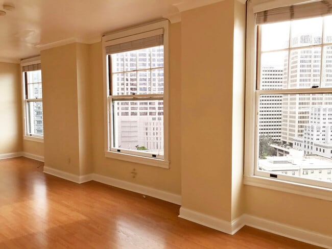 Part of the Living Room w/ Beautiful San Diego Skyline - 702 Ash St