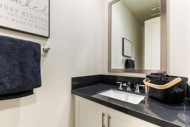 Building Photo - 1316 Vista Ave