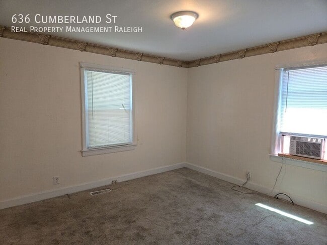 Building Photo - 636 Cumberland St