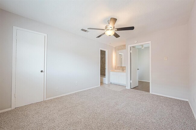 Building Photo - 19510 Westhaven Dr