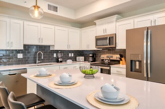 Building Photo - 3180 Paradox Cir