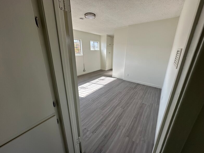 Apt 7 - 4785 Don Miguel Dr