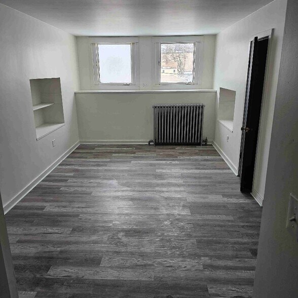 Building Photo - 156 Ontario St