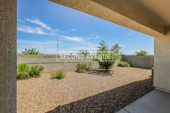 Building Photo - 18360 W Artemisa Ave