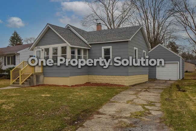 Building Photo - 810 Plain St