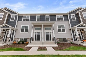 Building Photo - 25644 W Yorkshire Dr