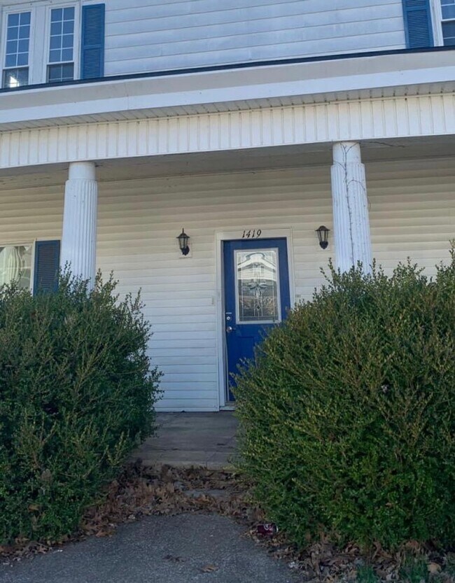 Building Photo - 1419 Cumberland Ave