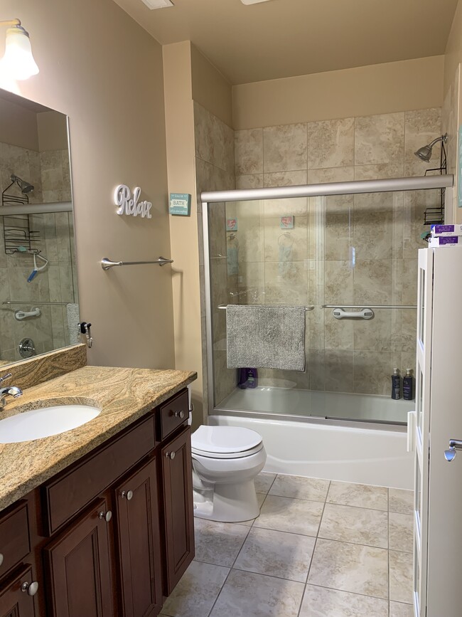 BATHROOM - 6118 W 63rd St