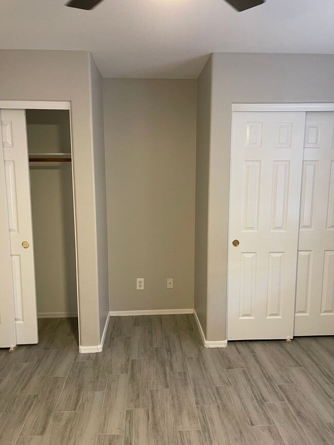 Building Photo - COMING SOON! Gorgeous Remodeled Home in El Mirage