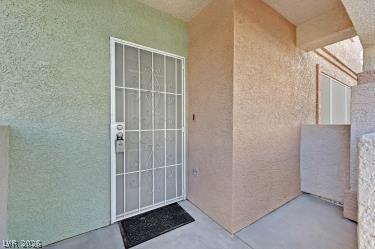 Building Photo - 350 S Durango Dr