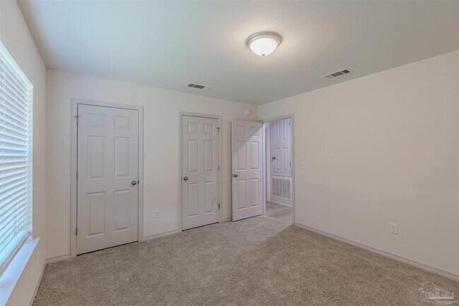 Building Photo - 7 Marine Dr