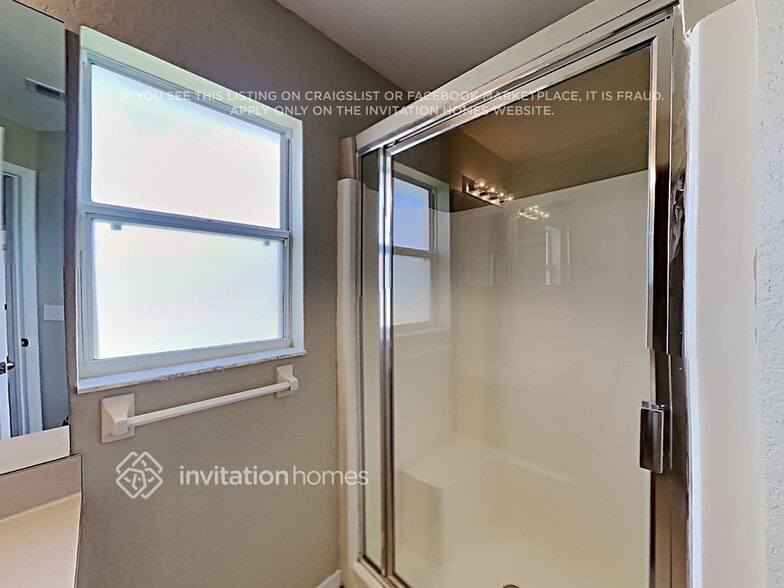 Building Photo - 6859 Hunters Crossing Blvd