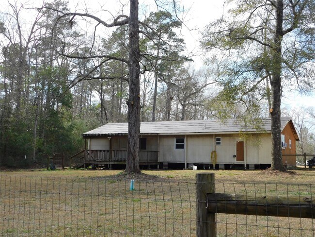 Building Photo - 537 Roscoe