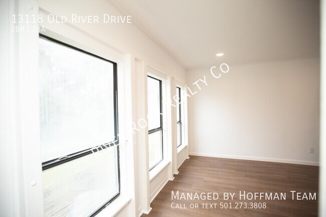 Building Photo - 13118 Old River Dr