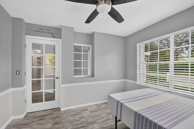 Building Photo - 208 Caribe Ct