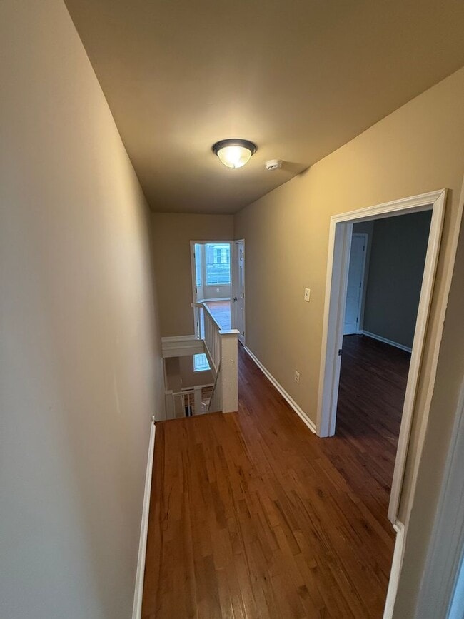 Building Photo - Reasonably priced three bedroom in West Ph...