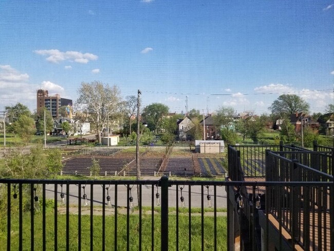 Building Photo - 306 E Bethune St