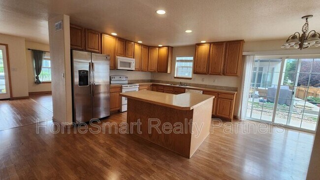 Building Photo - 508 Ridge Ave