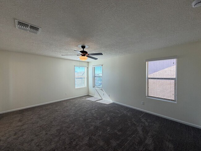 Building Photo - 4 Bedroom + Office Home Available Near Loma Colorado Blvd NE & Broadmoor Blvd NE in Rio Rancho!
