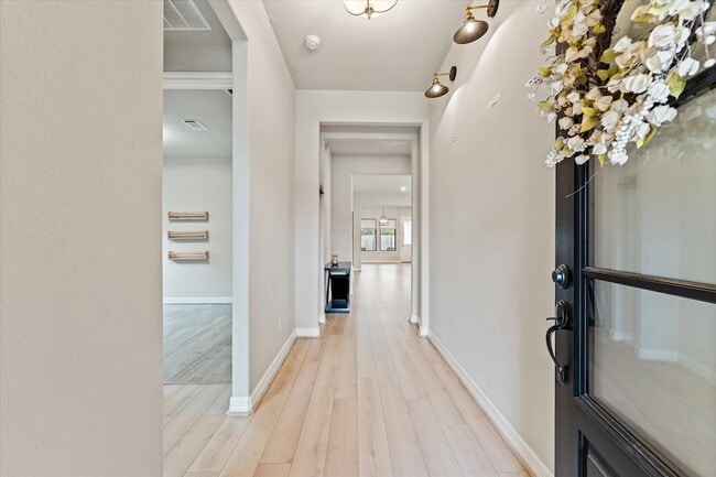 Building Photo - 32067 August Woods Wy