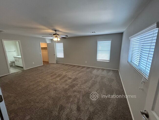 Building Photo - 16205 S 17th Dr