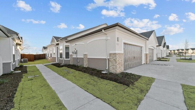 Building Photo - 1109 Saffira-