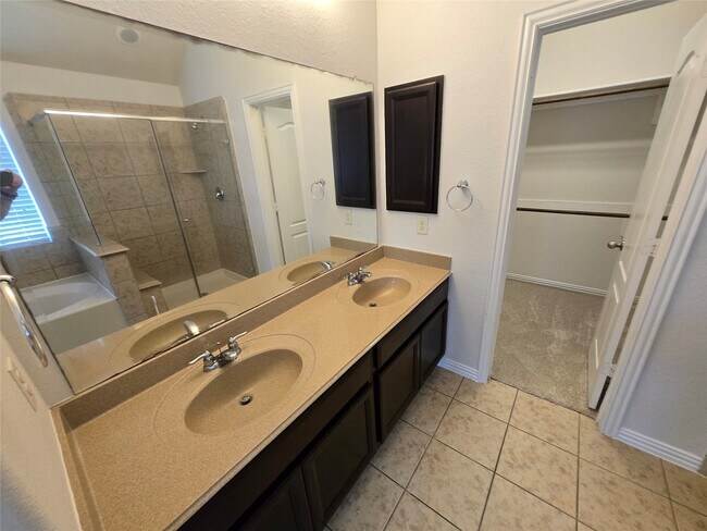 Building Photo - 26502 Green Heron Dr