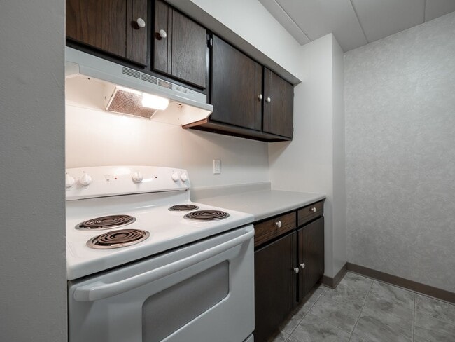 Building Photo - 700 Lee Dr
