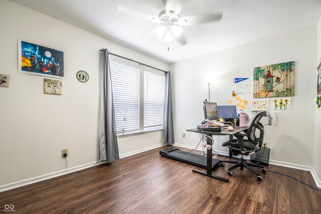 Building Photo - 9462 W Stargazer Dr