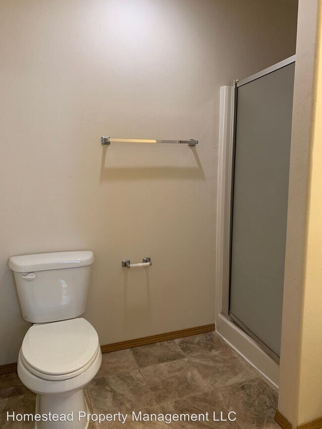 Building Photo - 286-294 Stadium Dr N