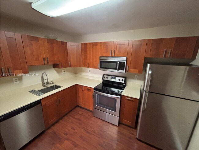 Building Photo - 10421 Mahogany Key Cir