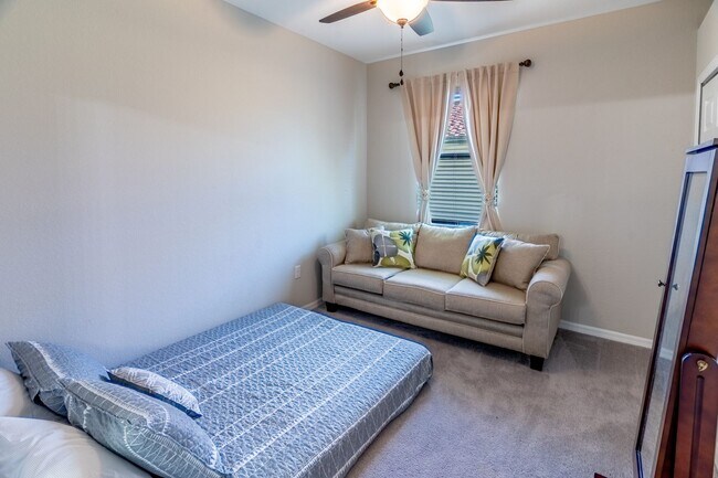 Building Photo - Available Pet Friendly Annual in Artesia!