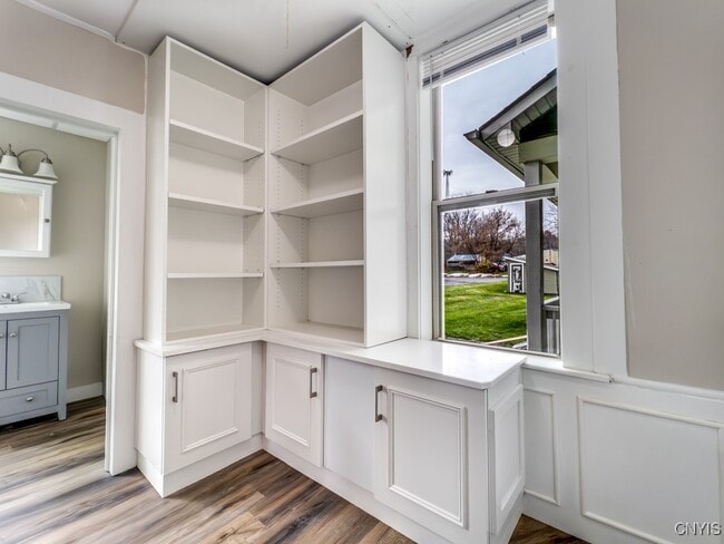 Building Photo - 9611 Brewerton Rd